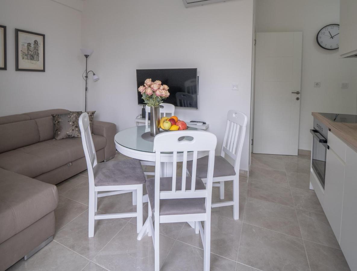 Apartment Adriana Котор Екстер'єр фото