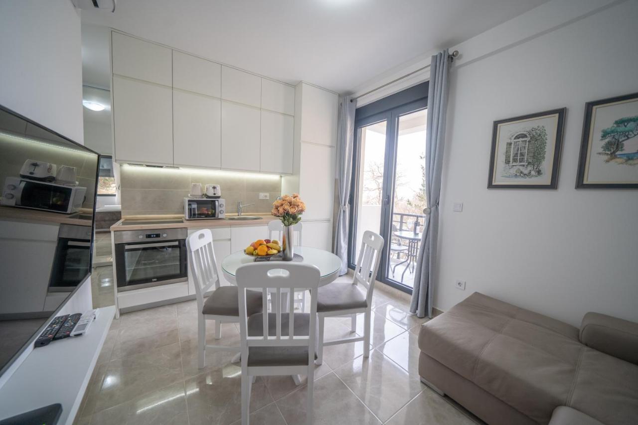 Apartment Adriana Котор Екстер'єр фото