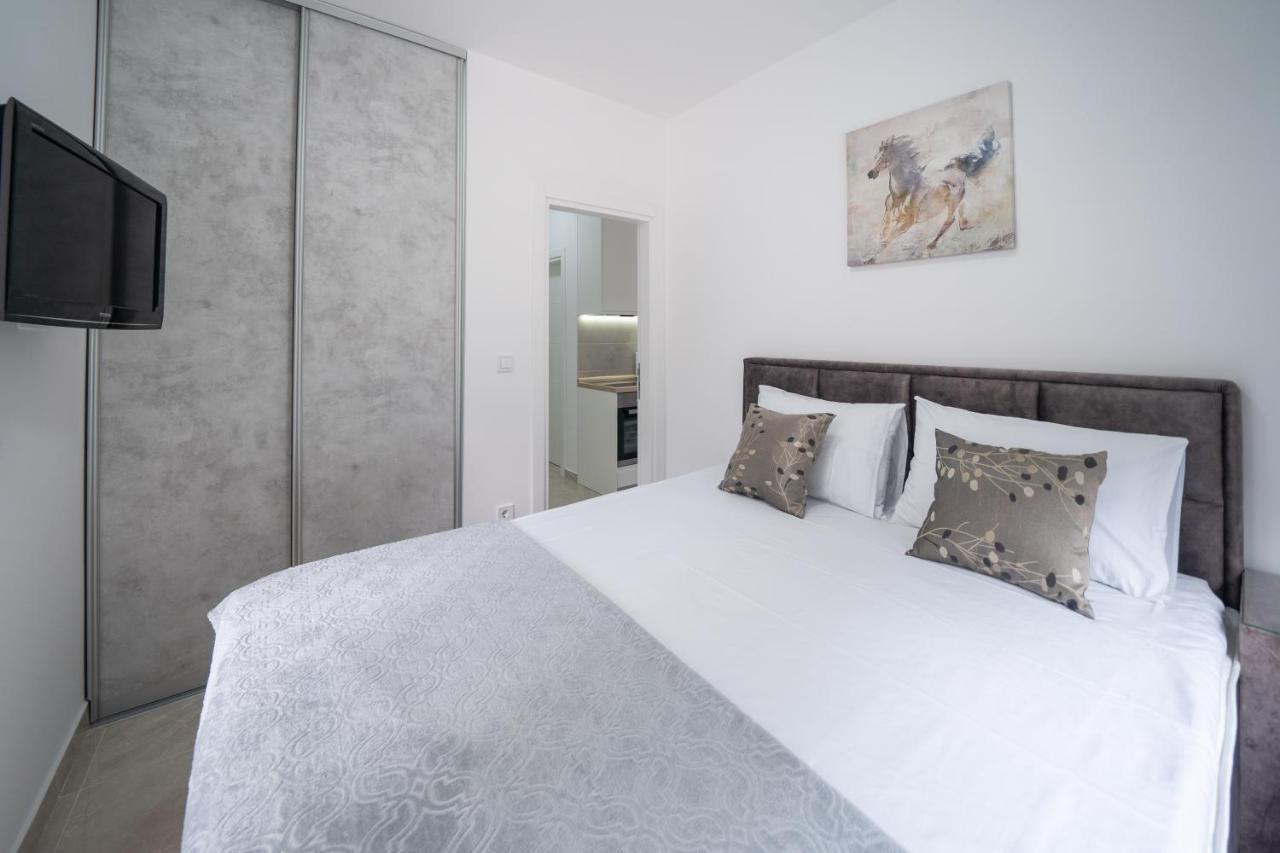Apartment Adriana Котор Екстер'єр фото