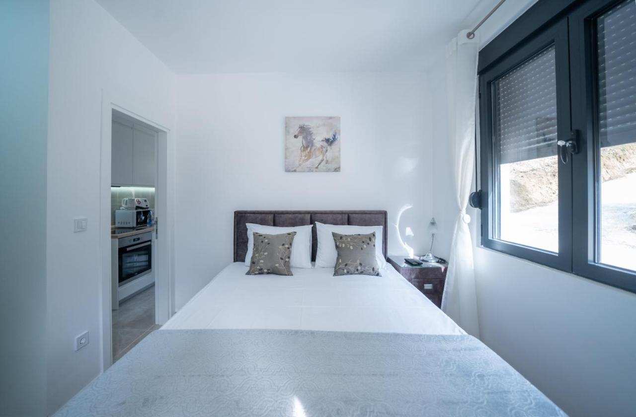 Apartment Adriana Котор Екстер'єр фото