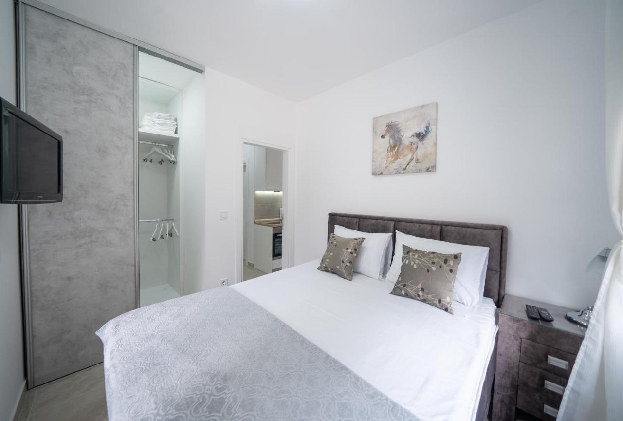 Apartment Adriana Котор Екстер'єр фото