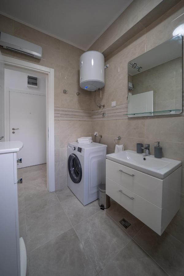 Apartment Adriana Котор Екстер'єр фото